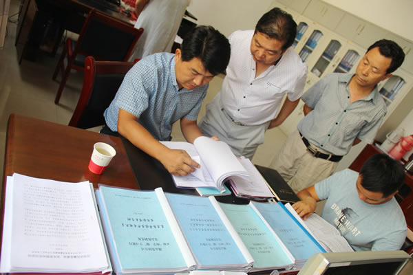 市交通運(yùn)輸局黨組書記、局長(zhǎng)馬潤(rùn)同志對(duì)隴運(yùn)集團(tuán)公司全面從嚴(yán)治黨及黨風(fēng)廉政建設(shè)進(jìn)行專題調(diào)研